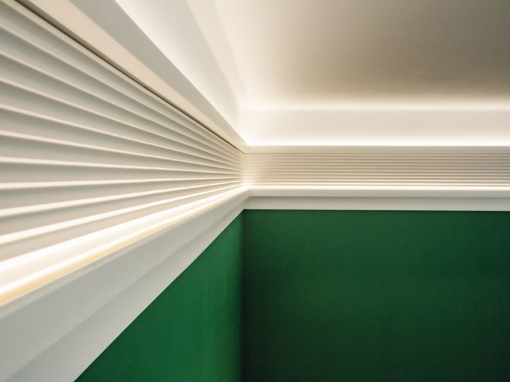 Combinaisons de Corniches, une élégante solution d’éclairage indirect